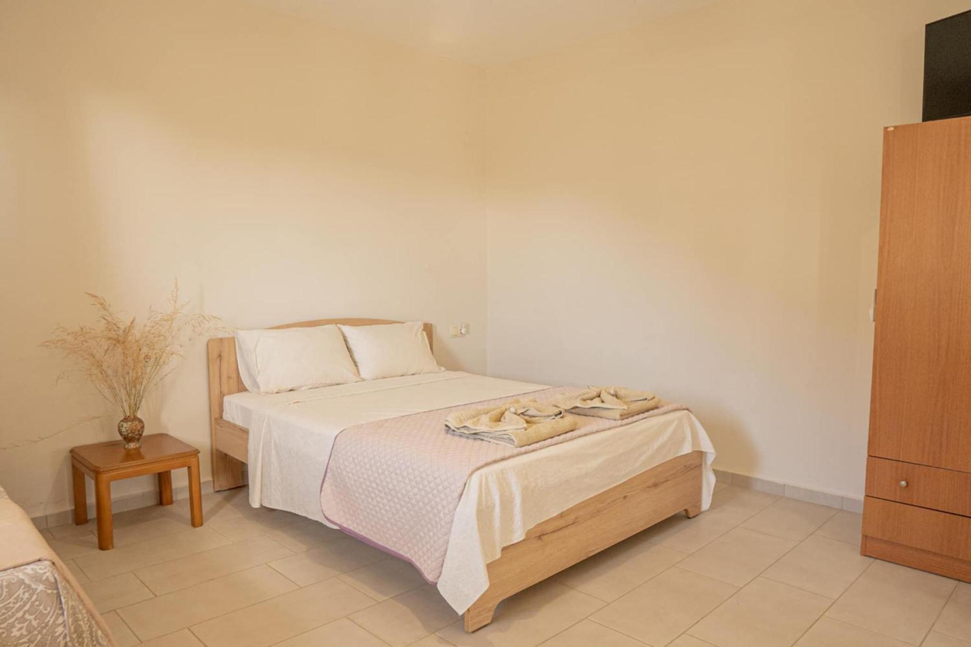 Studios Anna Maria With Sea View Kapetaniana Bagian luar foto