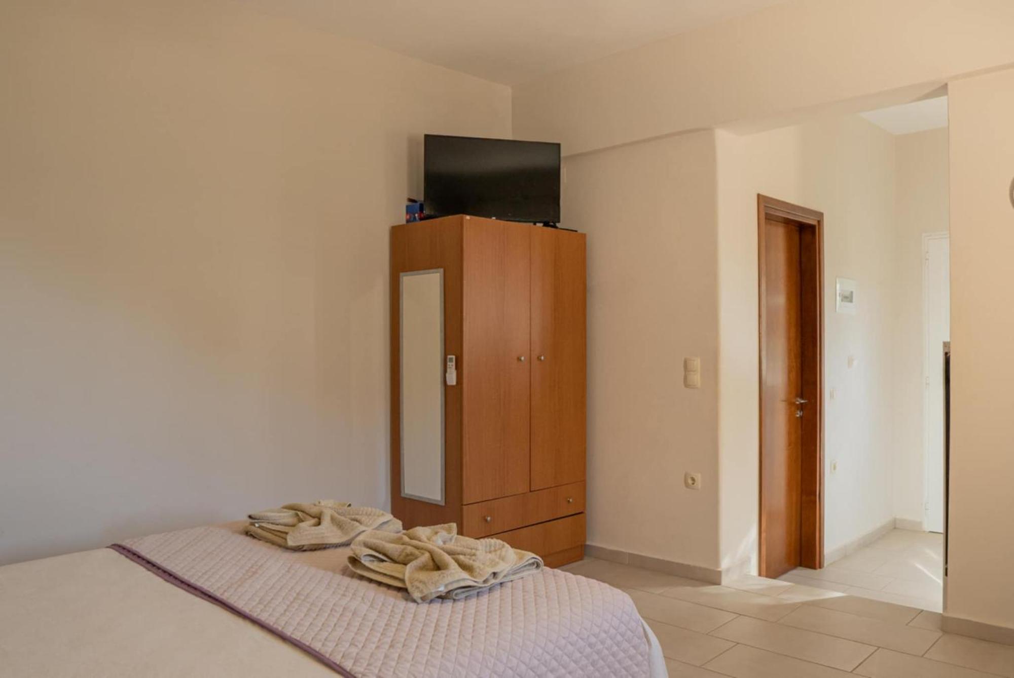 Studios Anna Maria With Sea View Kapetaniana Bagian luar foto
